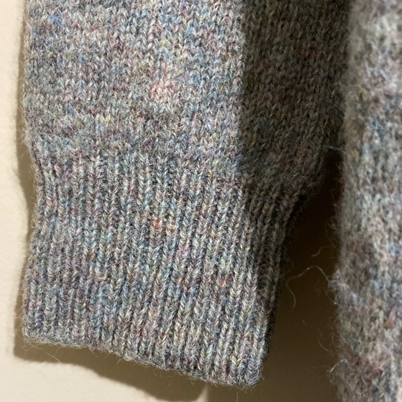 XS Uniqlo Cadigan - Picture 5 of 5